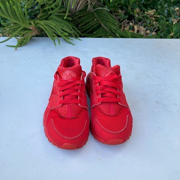 Nike Huarache Shoes (Boys Size: 5Y) (Womens Size: 6.5) - Picture 2 of 8